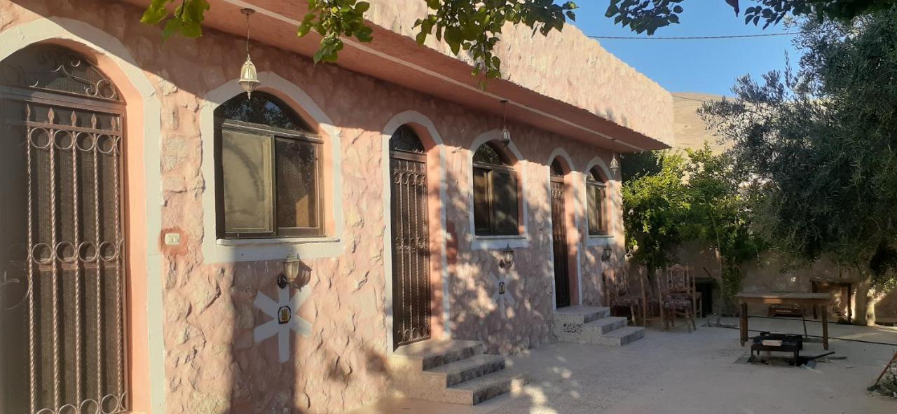 Guest House Attallah Wadi Musa Exterior photo