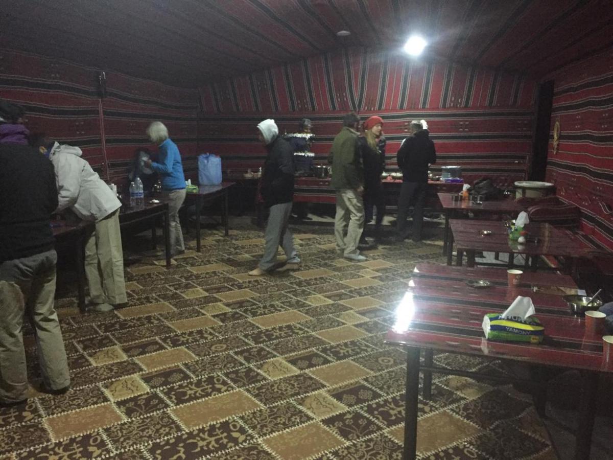 Guest House Attallah Wadi Musa Exterior photo