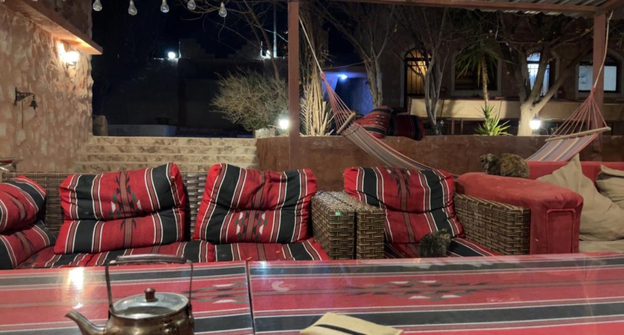 Guest House Attallah Wadi Musa Exterior photo
